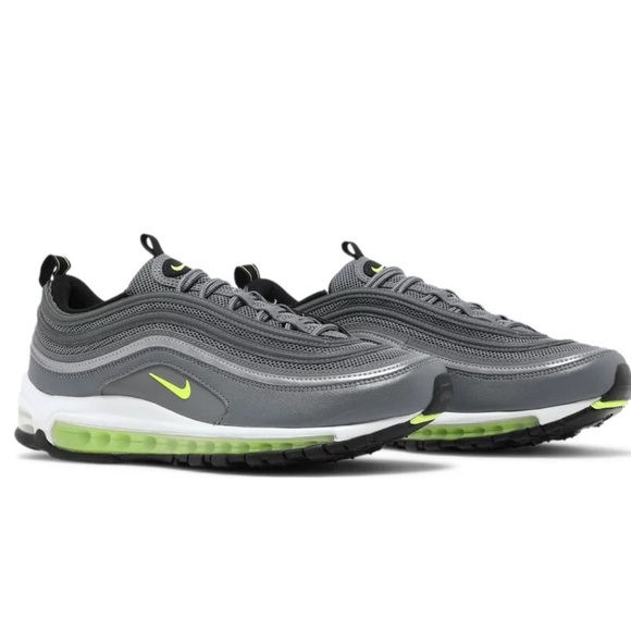 Nike Sneakers in Green and Gray with Air Max Cushioning and Wavy Design … - Picture 1 of 6